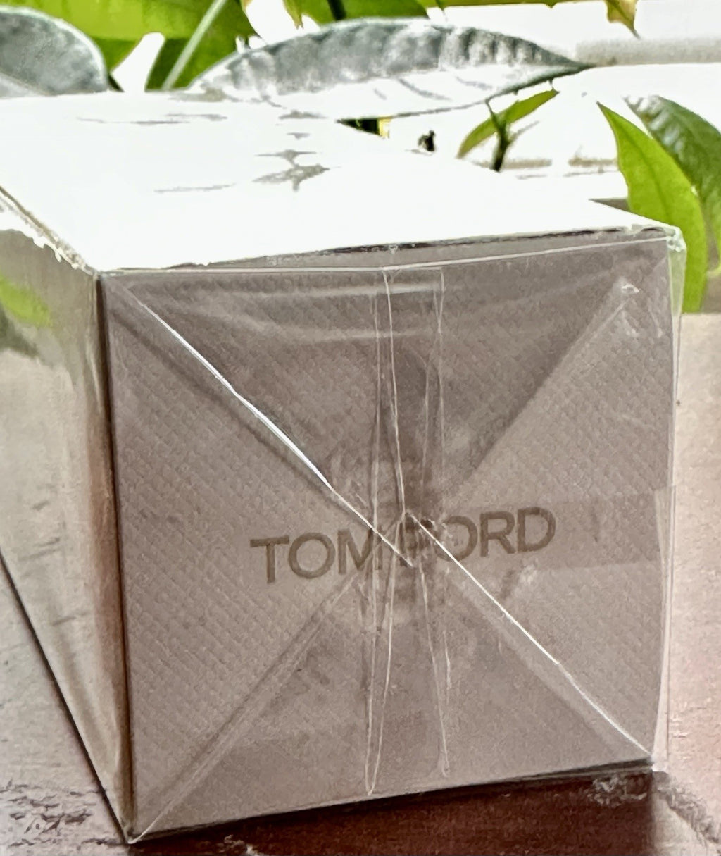 Tom Ford Vanilla All Over Body Spray box side