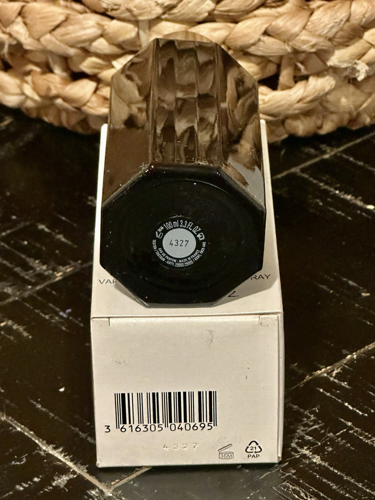 Hugo Boss The Scent Magnetic box barcode