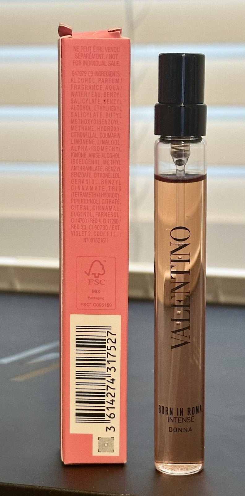 Valentino Donna Born in Roma Intense Go Spray box