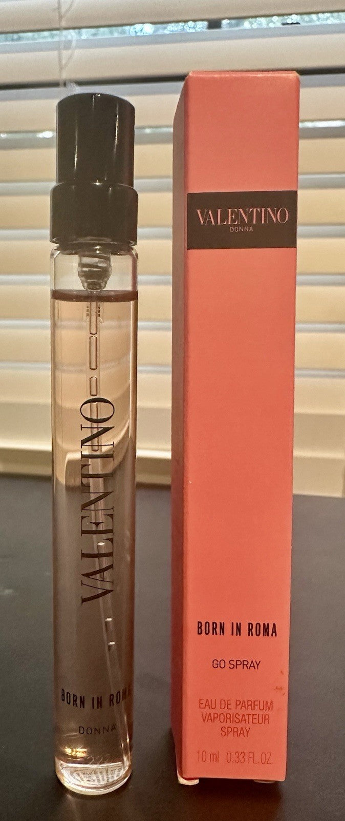 Valentino Donna Born in Roma Eau de Parfum Go Spray for Women 10 ml