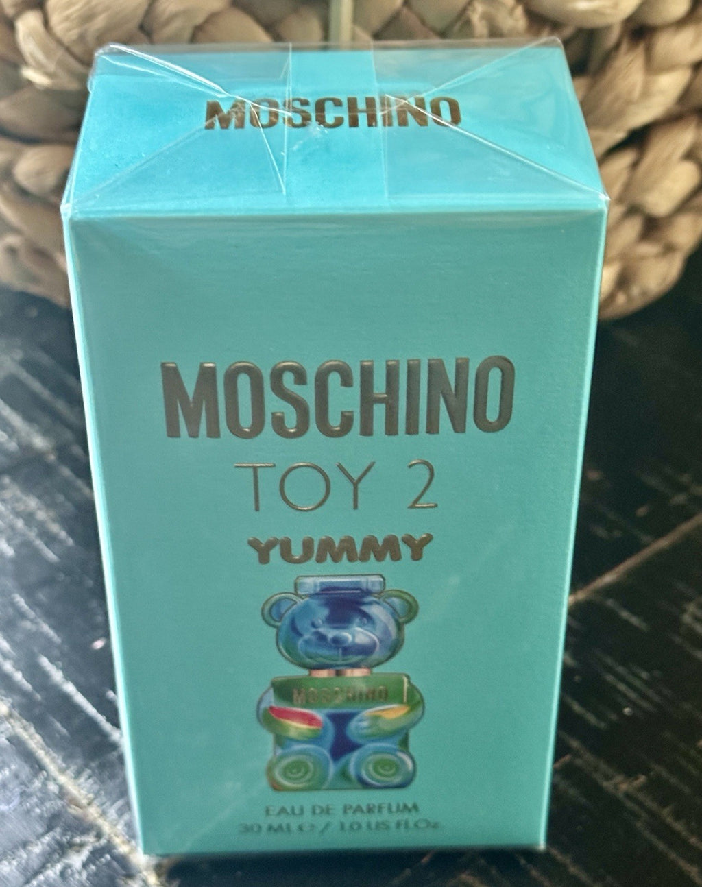 Moschino Toy 2 Yummy EDP blue box