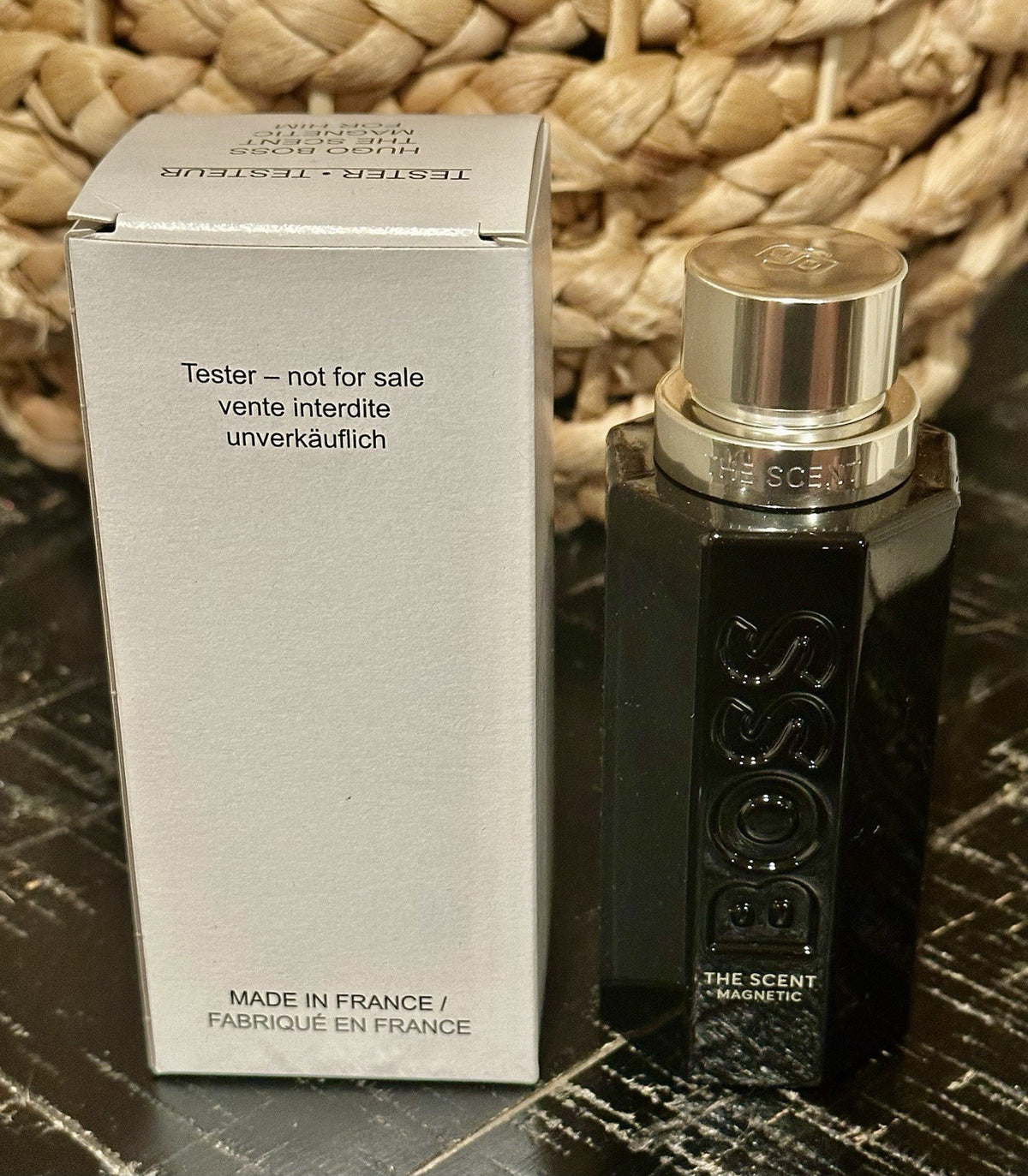 Hugo Boss The Scent Magnetic bottle beside box