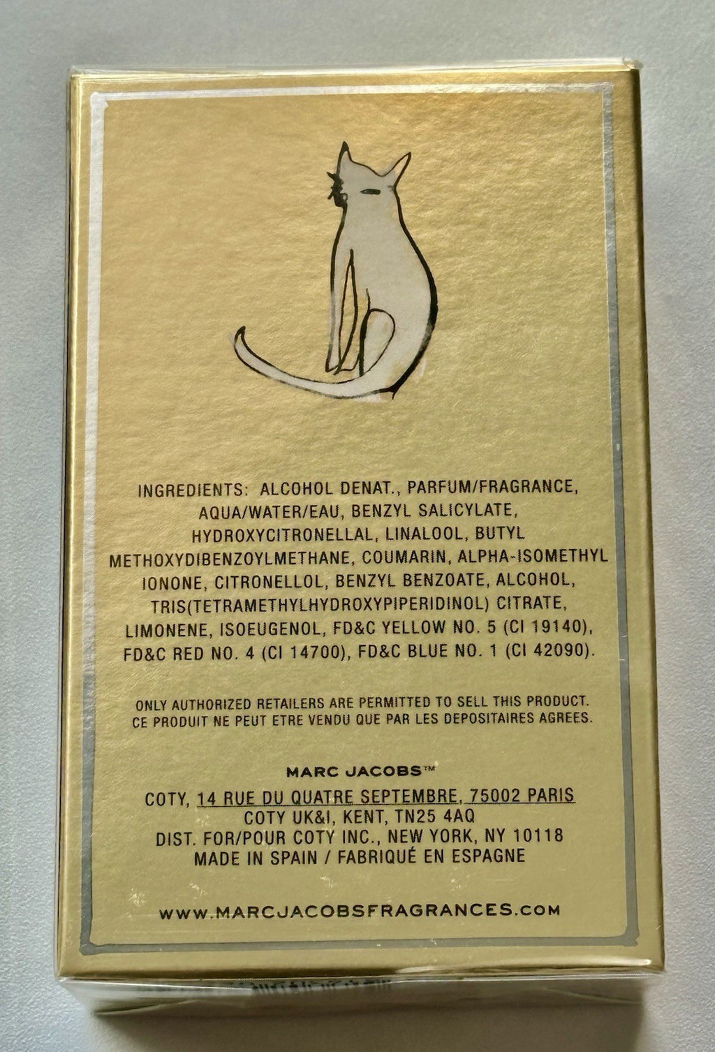 Marc Jacobs Perfect Intense bottle with cat silhouette