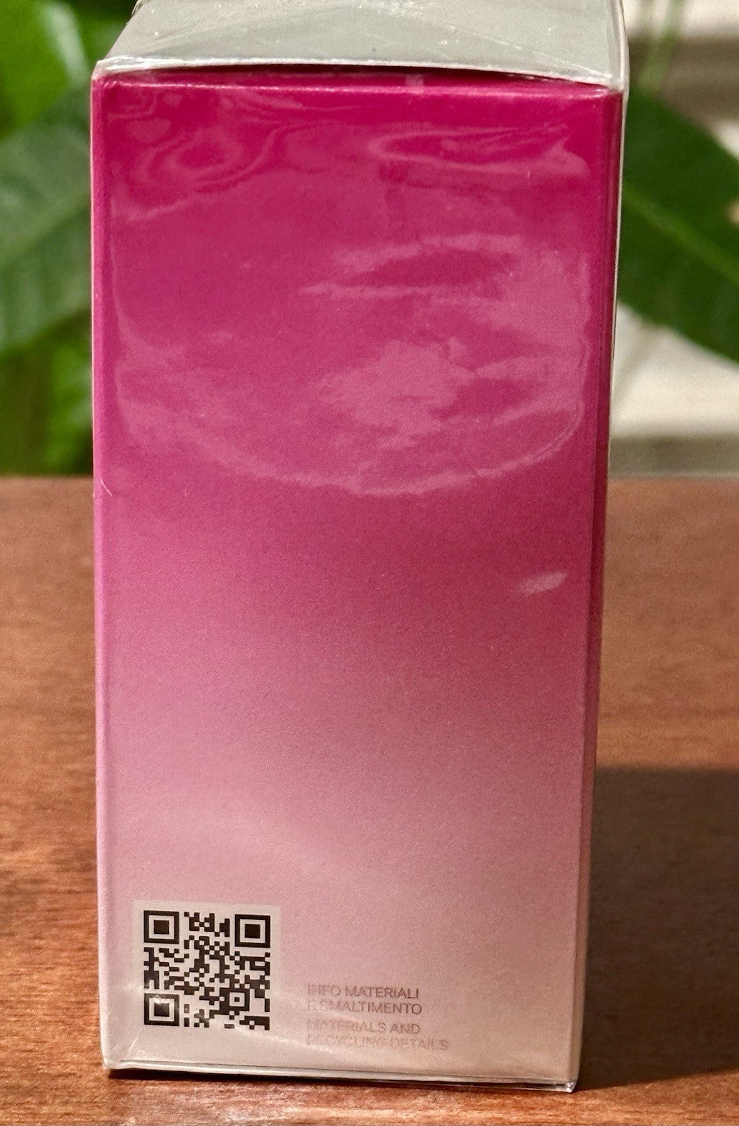 Versace Bright Crystal Absolu EDP box back