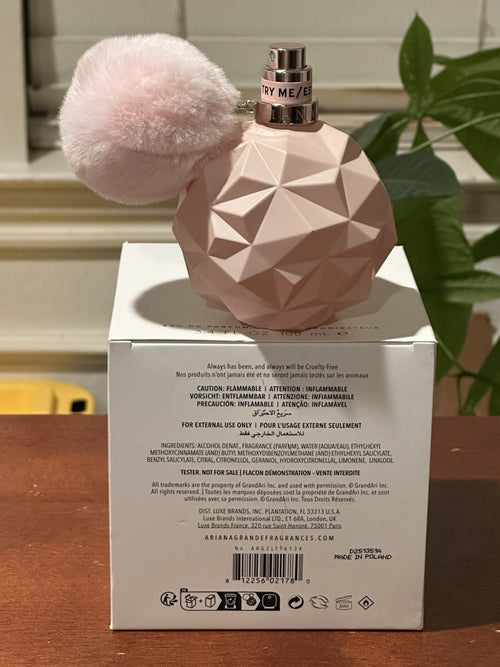 Ariana Grande Candy EDP box front