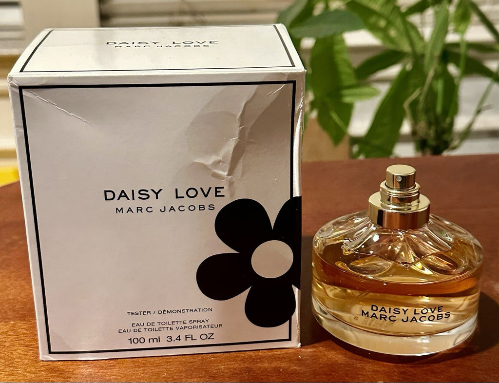 Marc Jacobs Daisy Love for Women