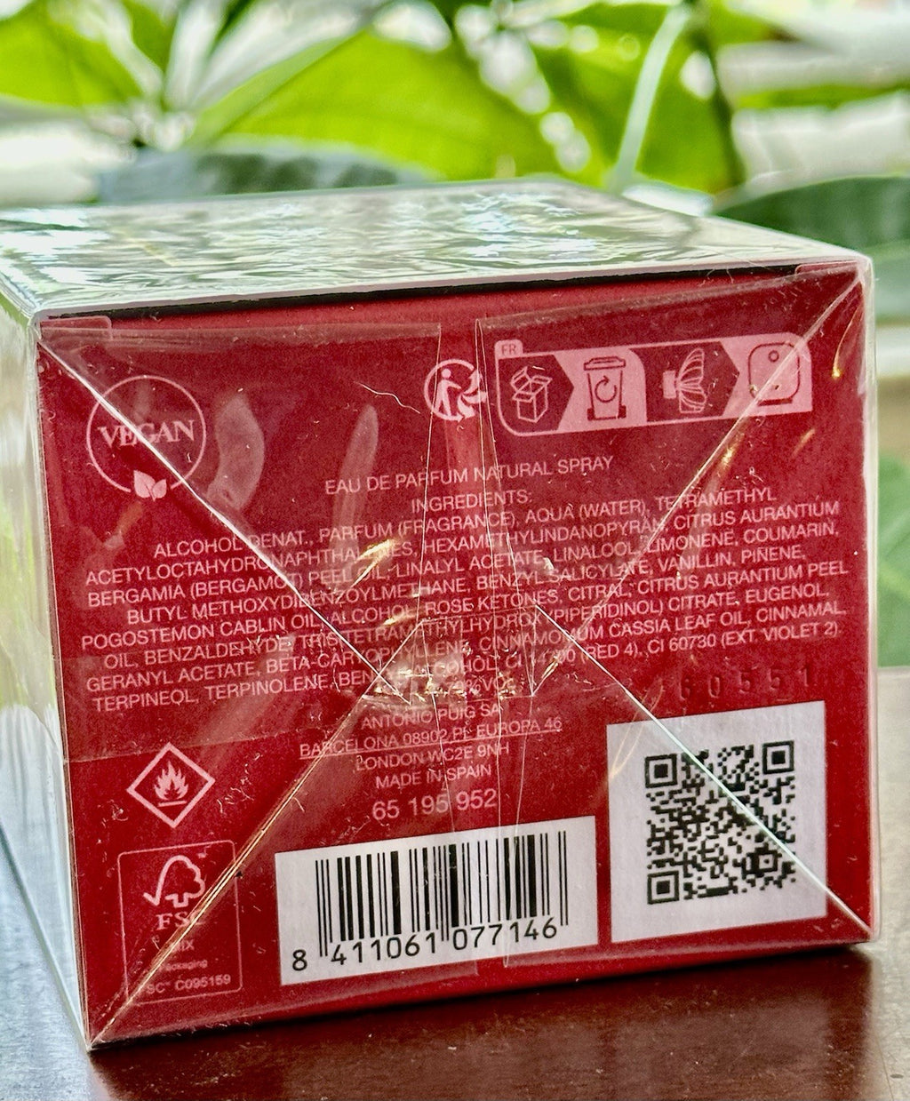 Carolina Herrera La Bomba box back with ingredients