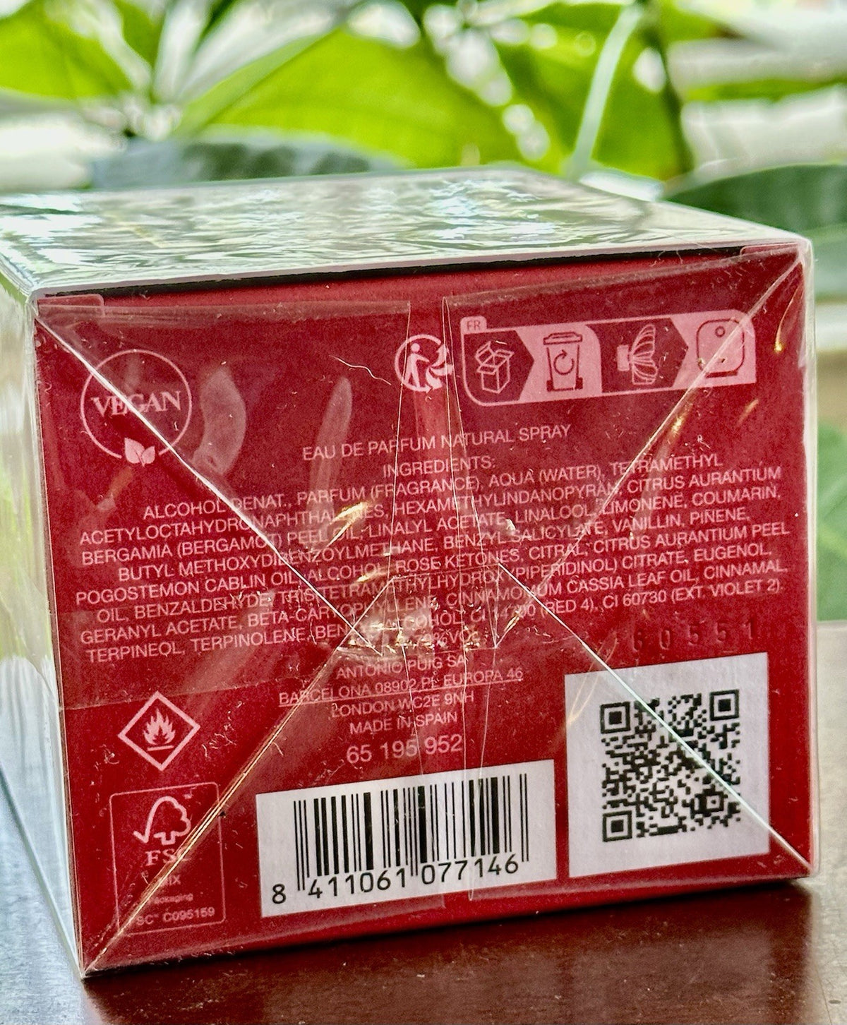 Carolina Herrera La Bomba box back with ingredients